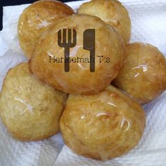 A picture of Coconut stuffed puff.