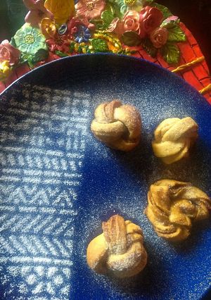 A picture of Cinnamon rolls.