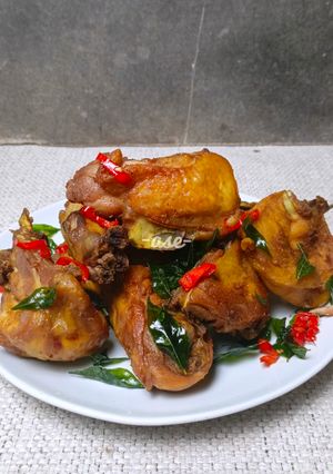 Foto resep Ayam Goreng Daun Kari