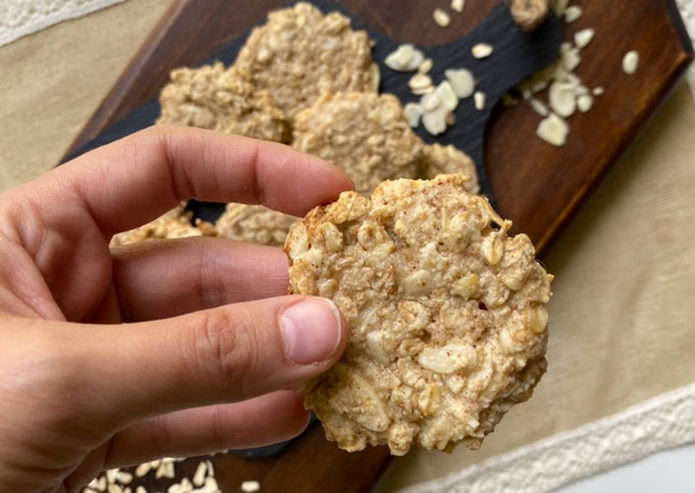 Galletas de avena y almendras veganas sin azúcar