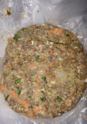 Una foto de Hamburguesas de pollo con espinacas y zanahoria