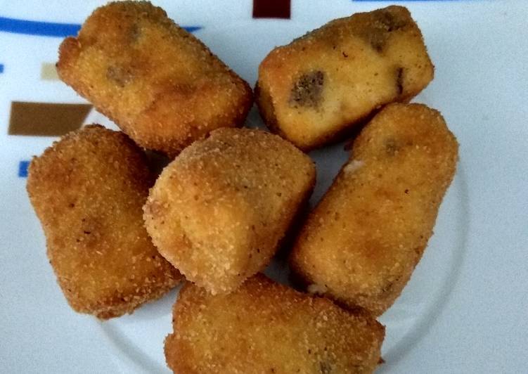 Croquetas de cecina y queso de cabra