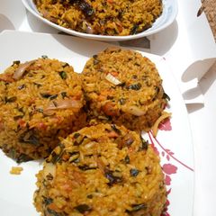 A picture of Moringa fried rice.