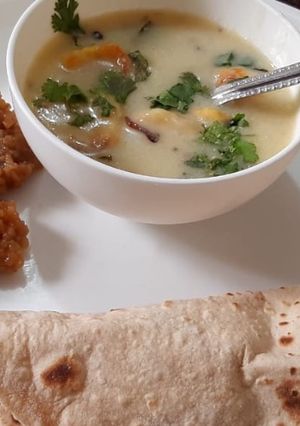 A picture of Pakodi Curry.
