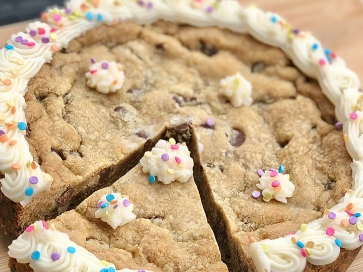 Easy Way Make *Easy* Chocolate Chip cookie CAKE the  Makes Drooling Can spoil the tongue