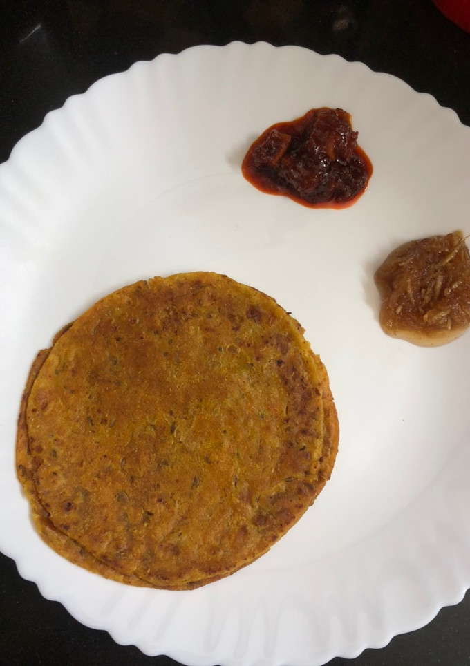 મસાલા પરોઠા (Masala Paratha Recipe In Gujarati) રેસીપી મુખ્ય ફોટો