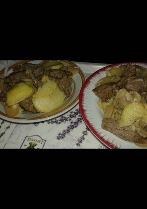 صورة لوصفة صينية بطاطا بالفطر واللحم والحمض والثوم