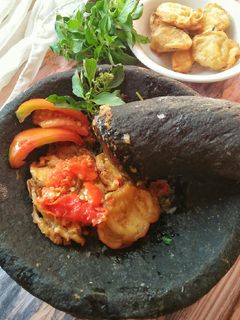 Foto resep Terong Geprek Sambal Bawang Kemangi