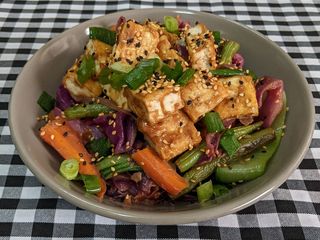 Bowl de Tofu com MUITOS Vegetais al dente perfeitos 😋