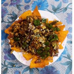 A picture of Chicken Cheese Doritos Nachos.