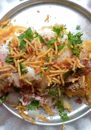 आलू की टिक्की(aloo ki tikki recipe in hindi) रेसिपी मुख्य फोटो