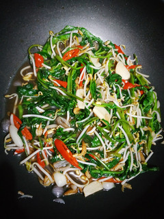 Foto resep Oseng kangkung bumbu iris