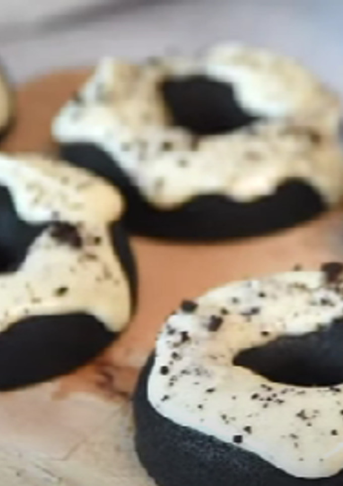 Una foto de Donas de oreo con 2 ingredientes