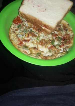 A picture of French omellet.