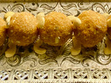 चुरमा लाडू (Churma Ladoo Recipe In Marathi)