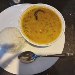 A picture of Tovar dal tadka.