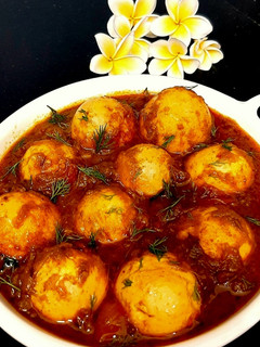 एग करी (egg curry recipe in Hindi) रेसिपी मुख्य फोटो