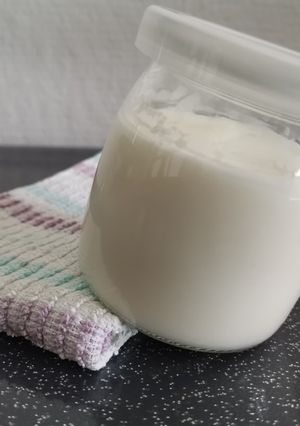 Une photo de Yaourt à la vanille maison à la yaourtière