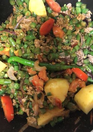 A picture of Queema phali aloo.