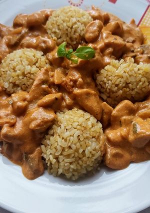Pikáns - gombás snidlinges szaftos csirkemell 🍹🍸🍹 recept fotója