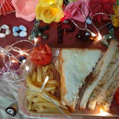A picture of Chicken tikka sandwiches.