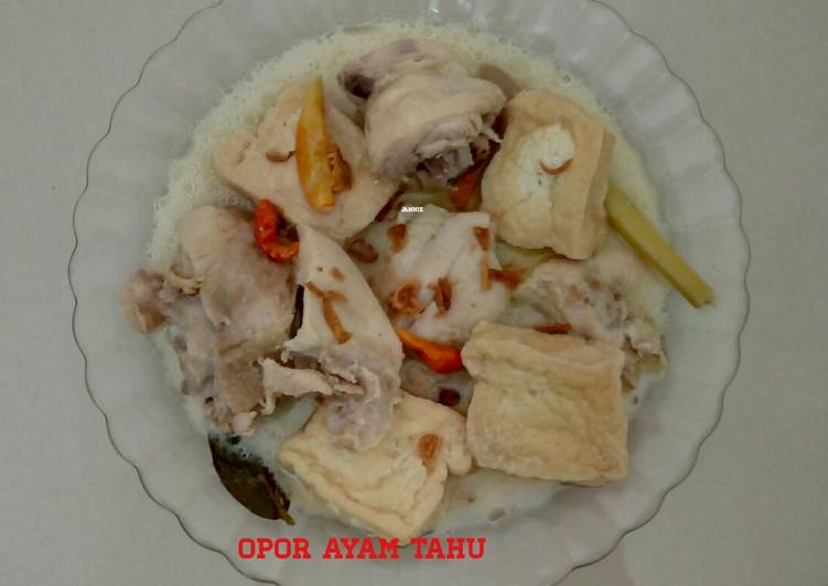Opor Ayam Tahu