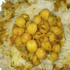 A picture of Chole chawal.