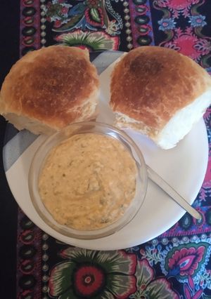 Una foto de Pancitos y Dips para acompañar