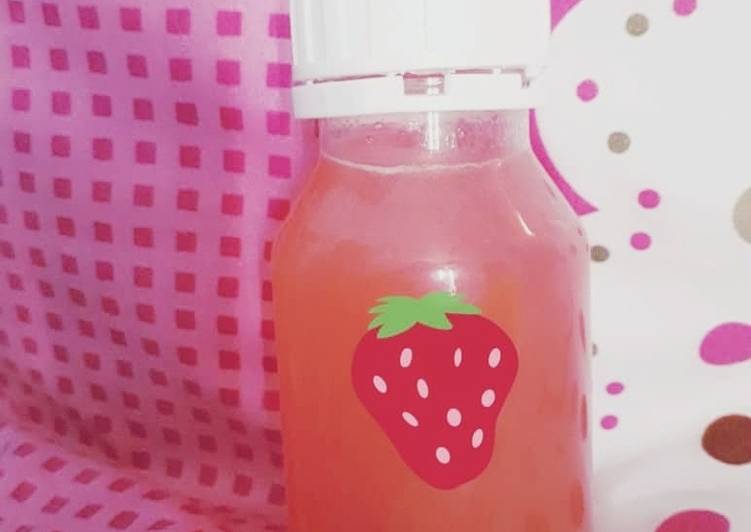 Bagaimana Membuat Jus Strawberry yang Enak Banget
