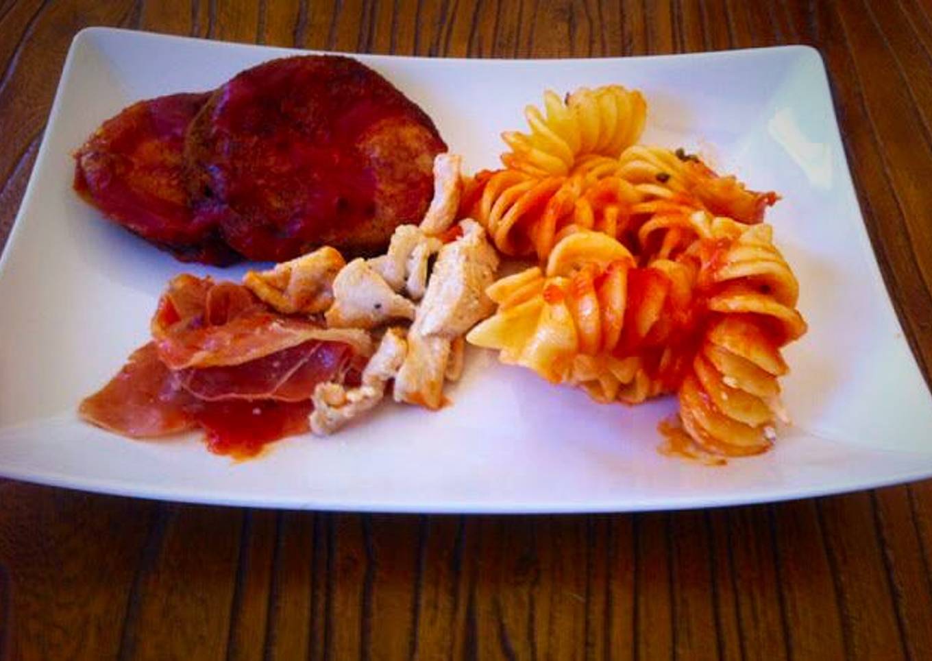 Fussilloni con pollo a la Sorrentina