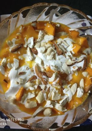 A picture of Mango creamy bowl.