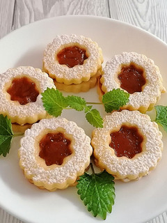 Linzer koszorú recept fotója
