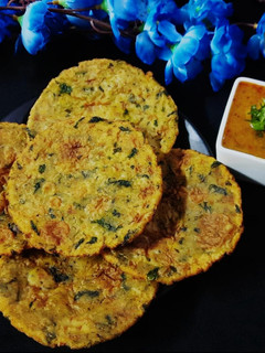 मेथी मसाला पूरी और आलू की सब्जी (methi masala poori aur aloo ki sabzi recipe in Hindi) रेसिपी मुख्य फोटो