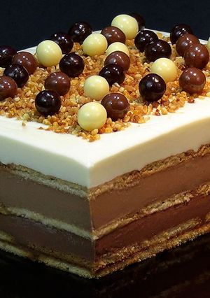 Foto principal de Tarta de 3 chocolates con galletas (TARTA SIN HORNO)