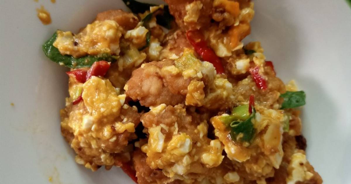 Resep Ayam Crispy Saus Telur Asin Oleh Meta Sakina Cookpad