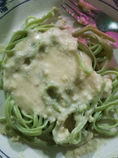 Una foto de Fideo a la crema con ajo