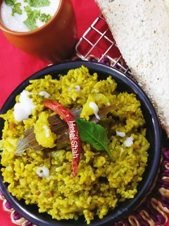 पालक मूंग दाल खिचड़ी (palak moong dal khichdi recipe in Hindi) रेसिपी मुख्य फोटो
