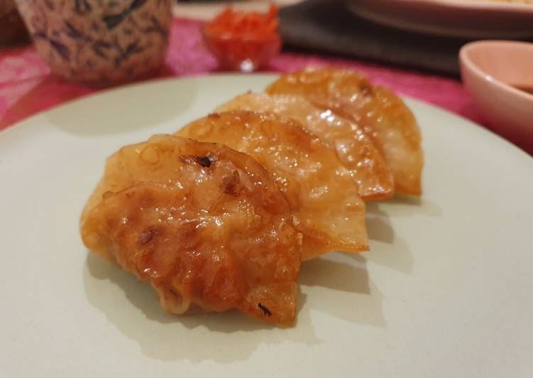 Gyoza con carne