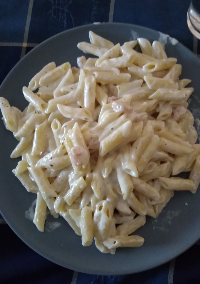 Una foto de Macarrones con gambas
