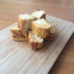 A picture of Japanese omelet.
