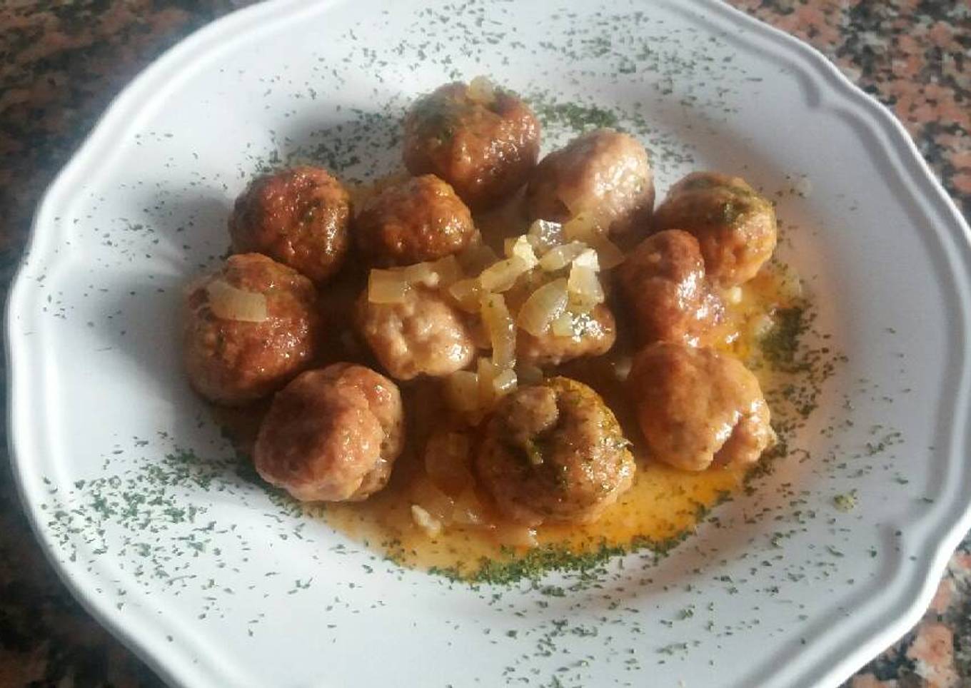Albóndigas de pavo y pollo rellenas de baicon