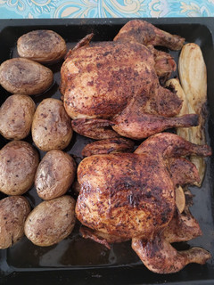 Una foto de Pollo al horno tipo alast