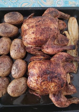 Una foto de Pollo al horno tipo alast