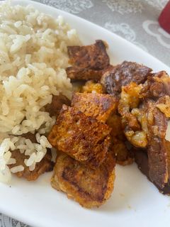 Una foto de Seitán picante con queso