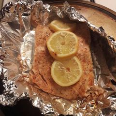 A picture of Baked lemon herb salmon.
