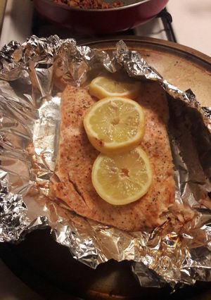 A picture of Baked lemon herb salmon.