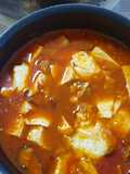 Beef soft tofu (kimchi) jigae