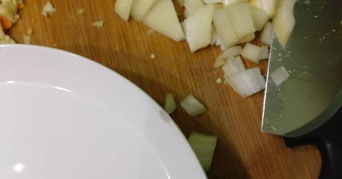 How to cut an onion without crying Recipe by Murph Cookpad