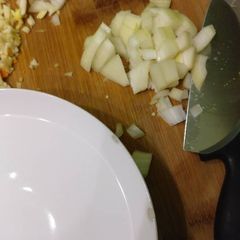 A picture of How to cut an onion without crying.