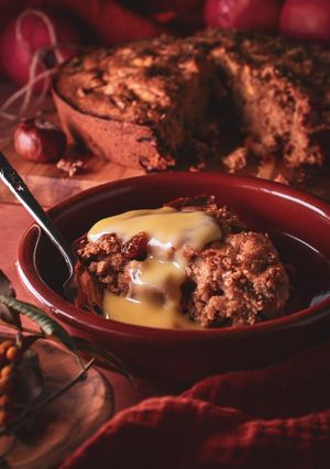 A picture of English Spiced Apple Cake.